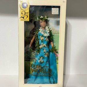 Dolls of The World Princess of The Pacific Islands 2005